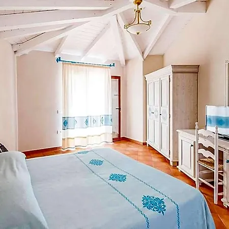 Marina Torre Navarrese Hotel