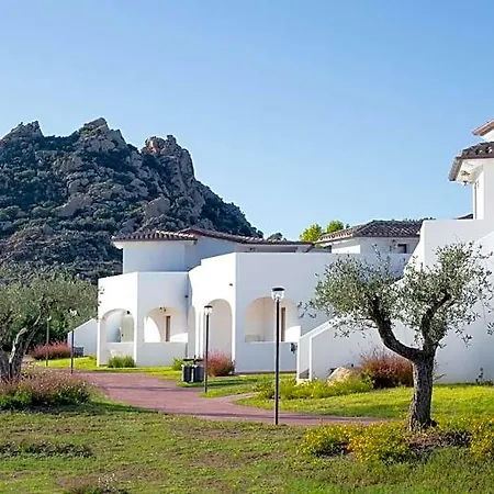 Marina Torre Navarrese Hotell 4*