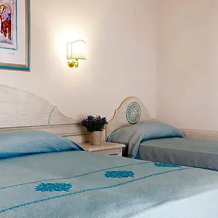 Marina Torre Navarrese 4*